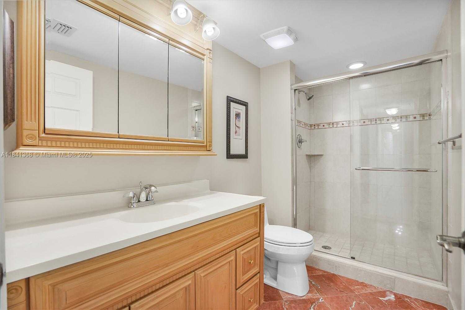 Small Image of 7200 RADICE CT #701, Lauderhill Number 22