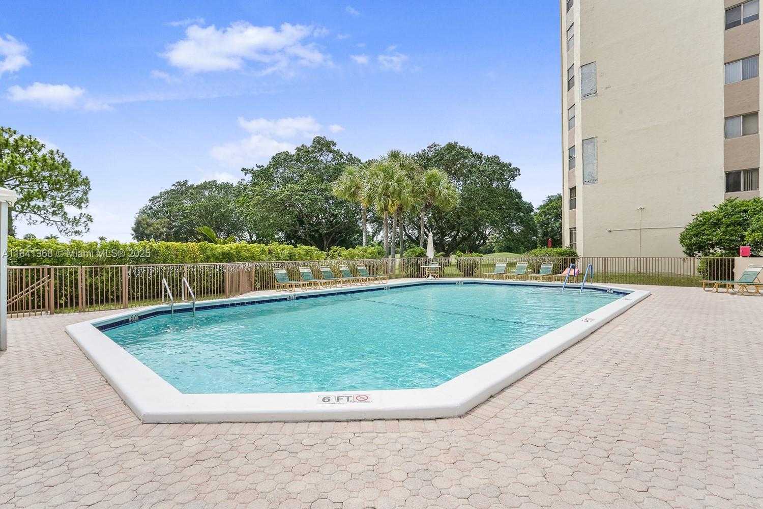 Small Image of 7200 RADICE CT #701, Lauderhill Number 34