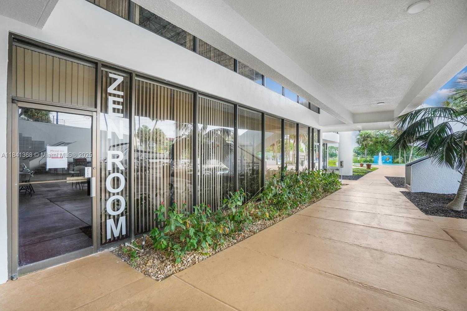 Small Image of 7200 RADICE CT #701, Lauderhill Number 48