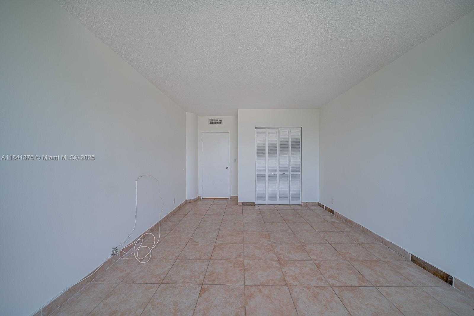 Small Image of 900 BAY DR #303, Miami Beach Number 17