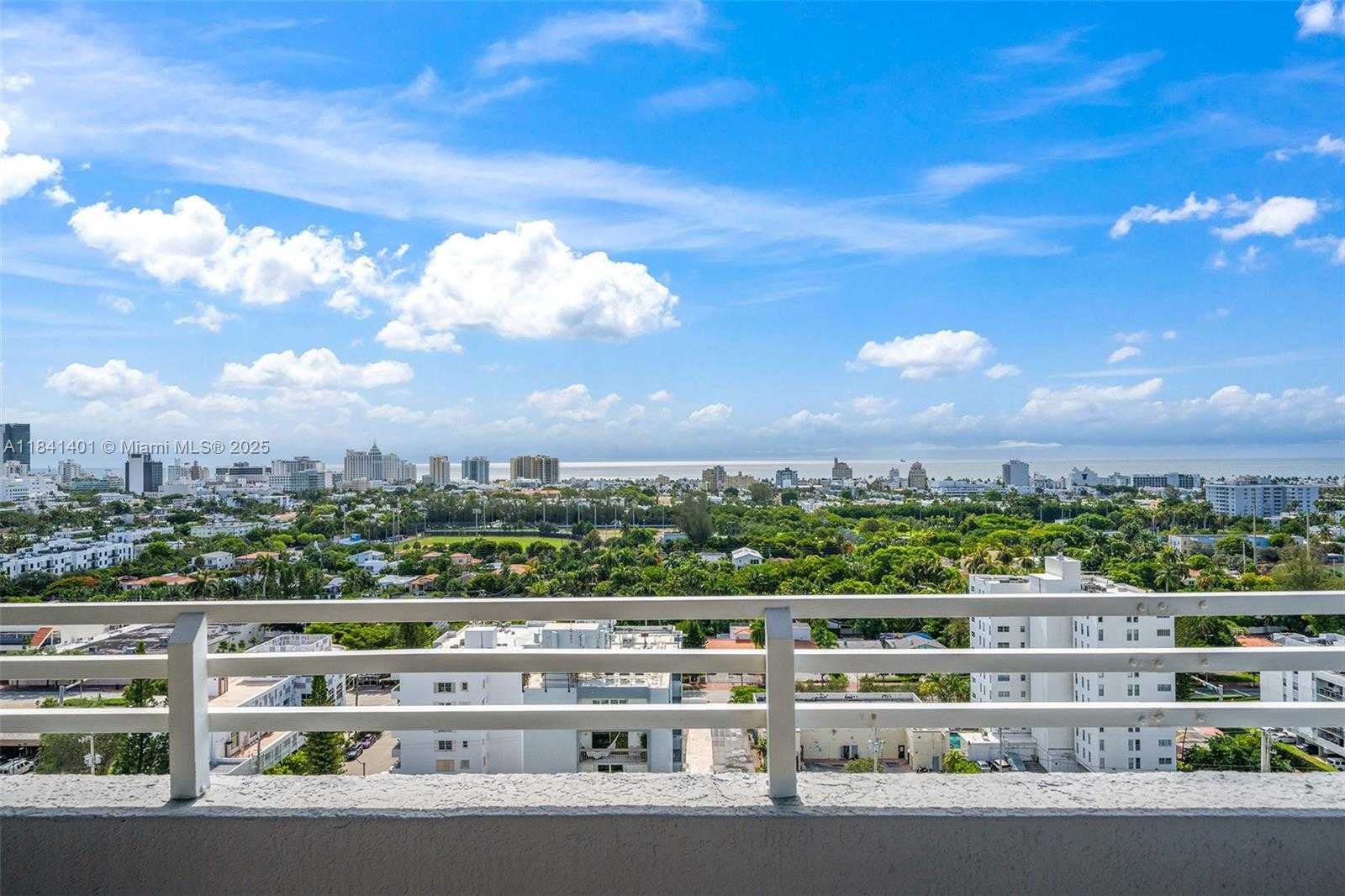 Small Image of 1330 WEST AVE #1813, Miami Beach Number 10