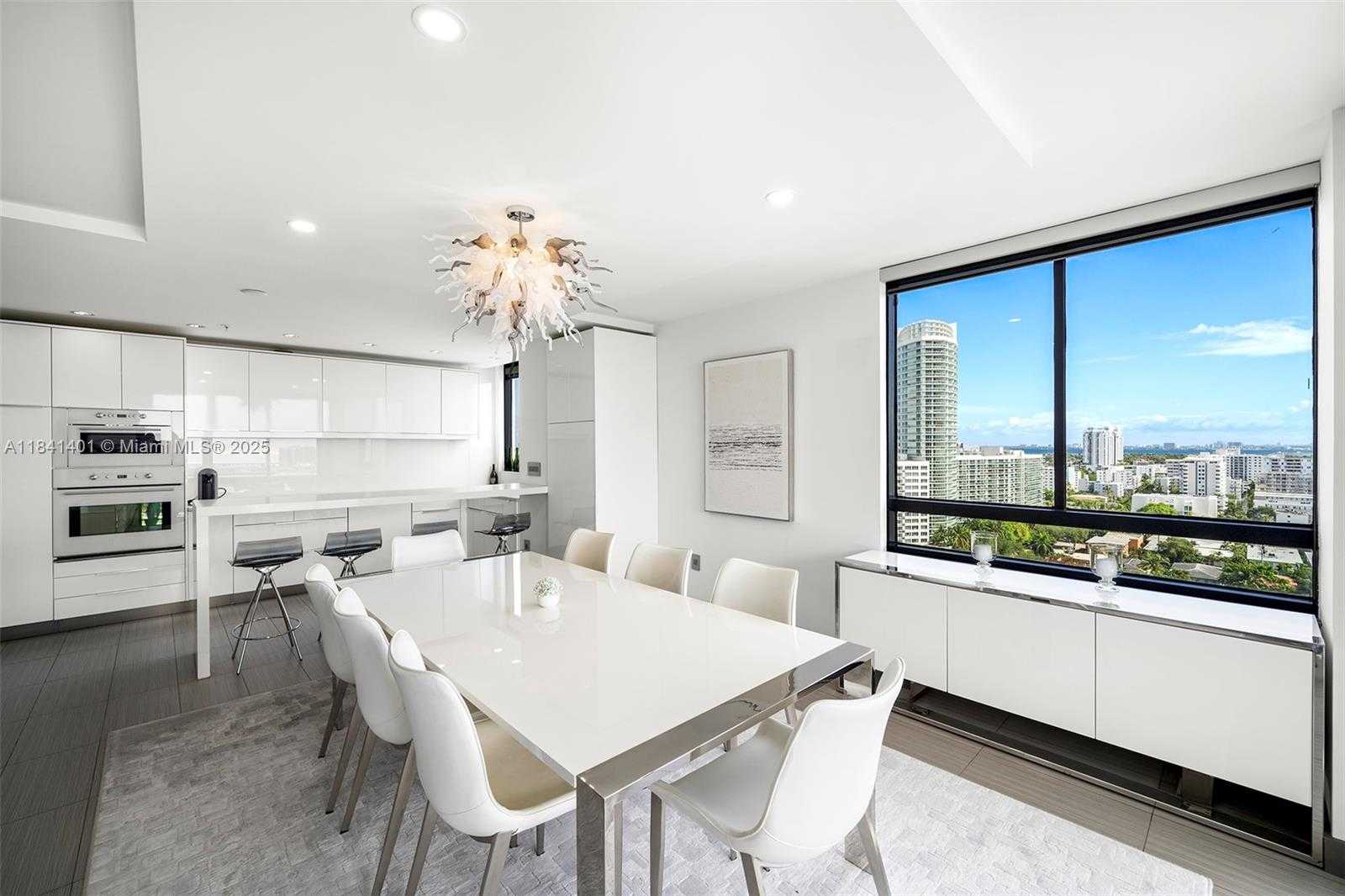 Small Image of 1330 WEST AVE #1813, Miami Beach Number 19