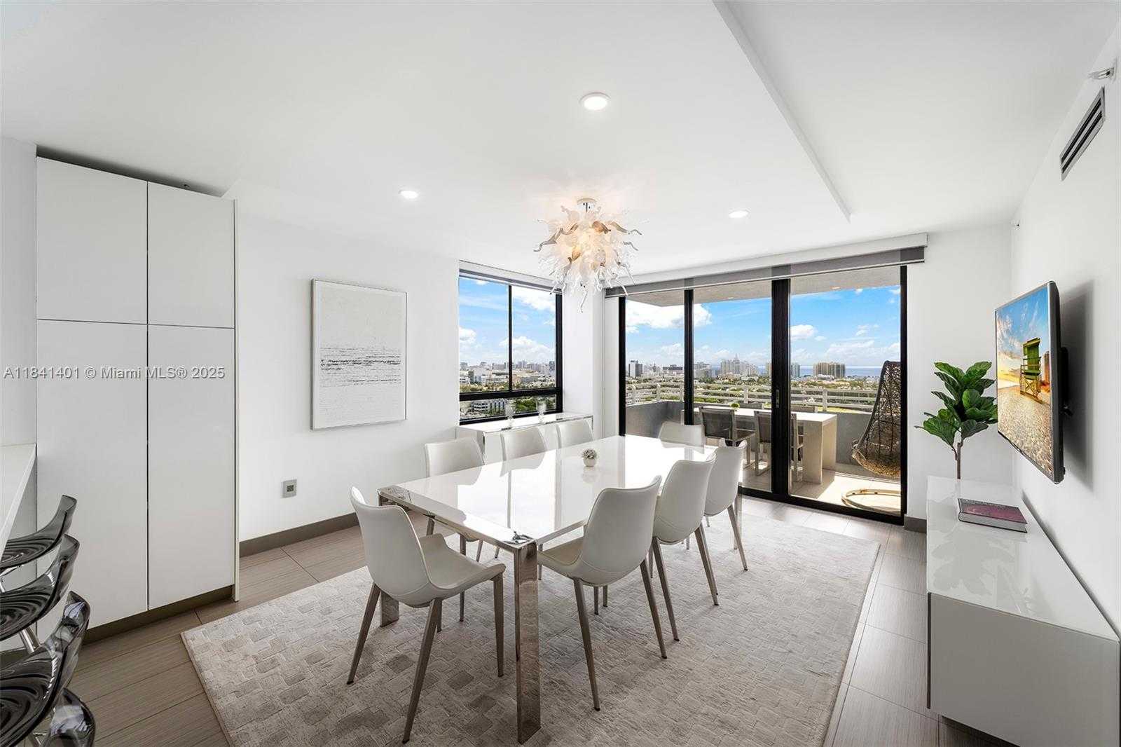 Small Image of 1330 WEST AVE #1813, Miami Beach Number 22