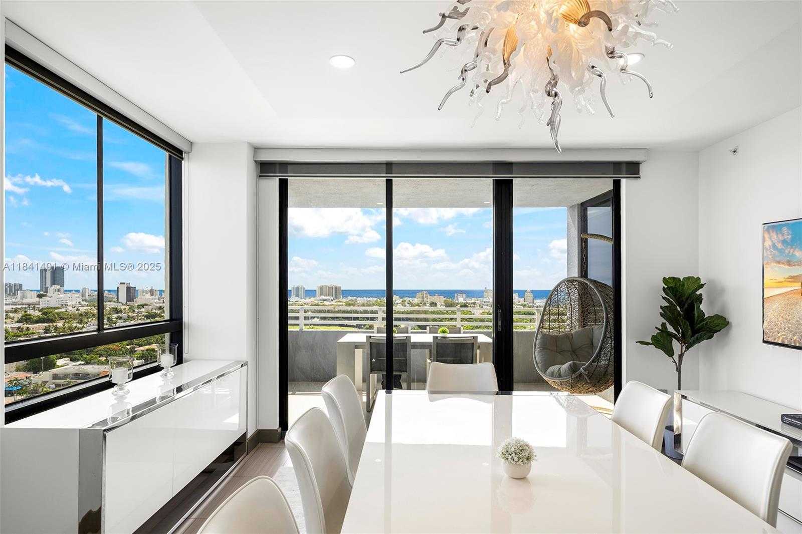 Small Image of 1330 WEST AVE #1813, Miami Beach Number 24