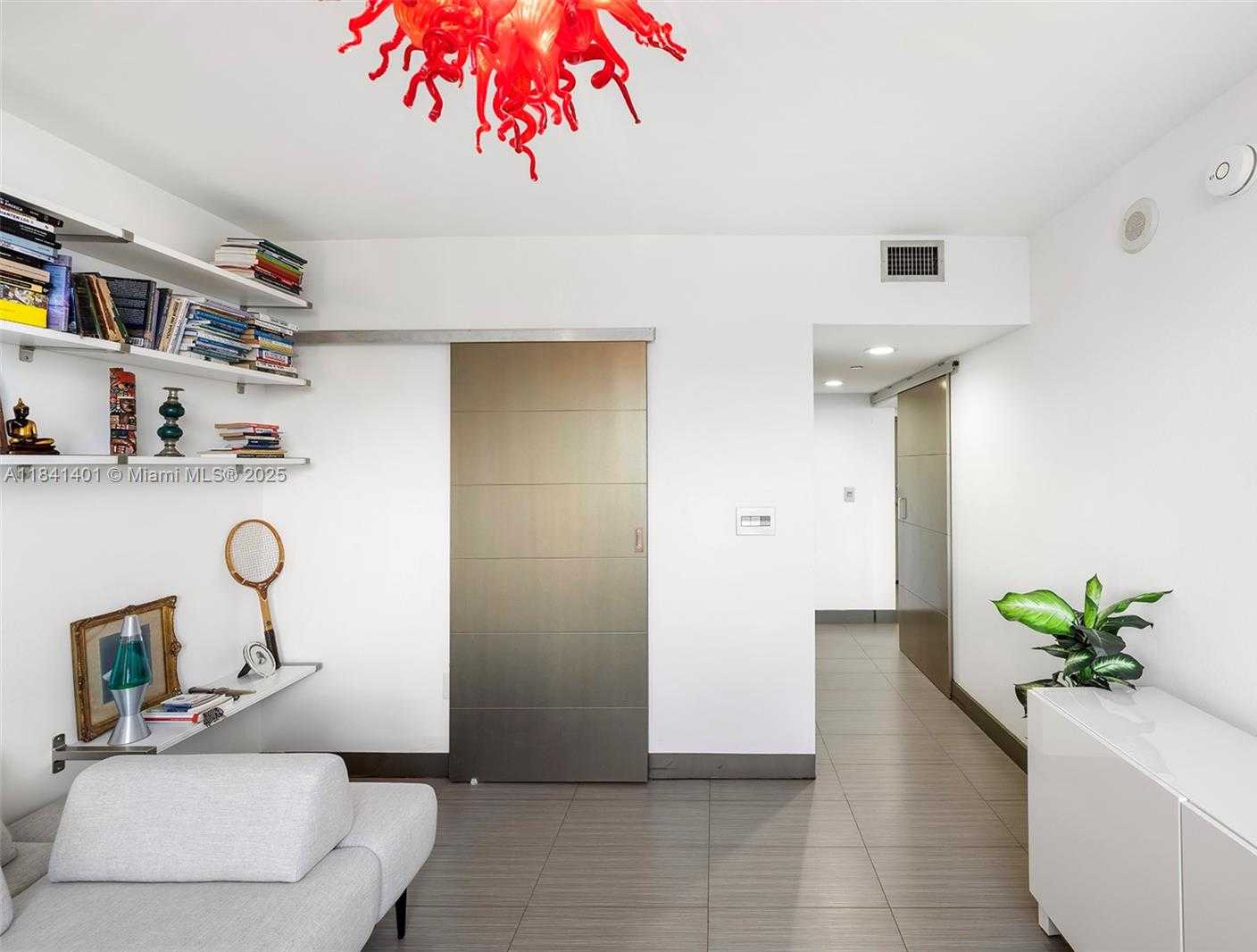 Small Image of 1330 WEST AVE #1813, Miami Beach Number 42