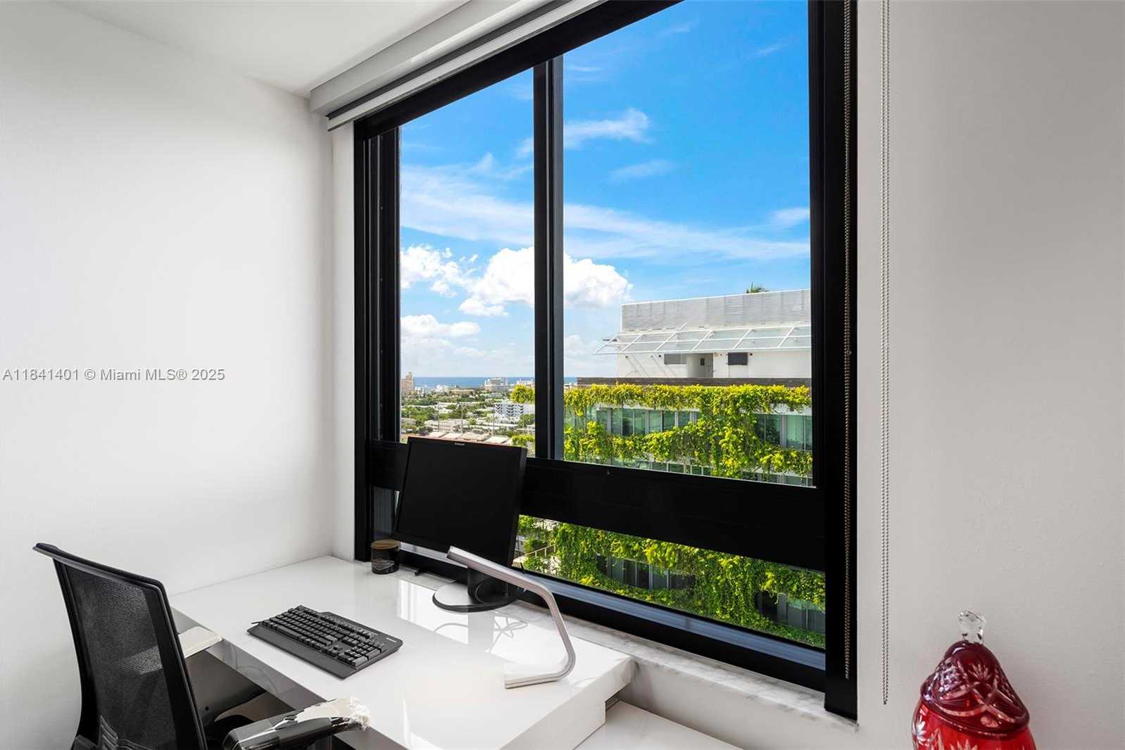 Small Image of 1330 WEST AVE #1813, Miami Beach Number 43