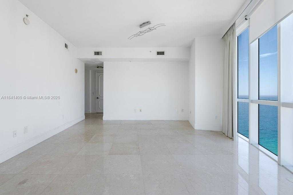 Small Image of 18101 COLLINS AVE #4601, Sunny Isles Beach Number 13