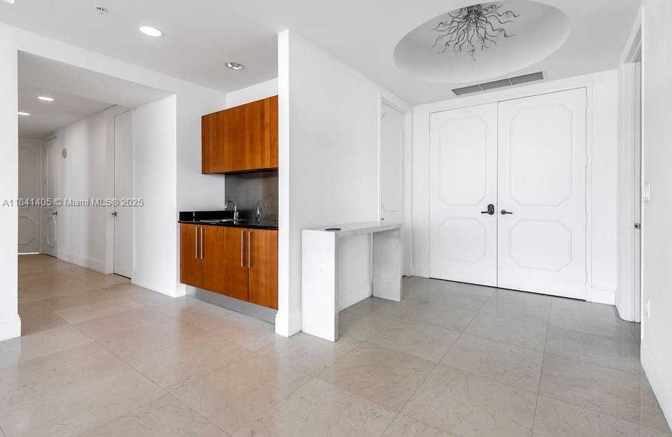 Small Image of 18101 COLLINS AVE #4601, Sunny Isles Beach Number 6