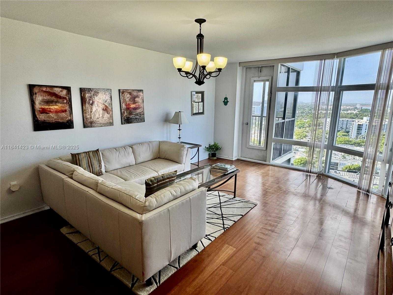 Small Image of 20100 WEST COUNTRY CLUB DR #PH-04, Aventura Number 3