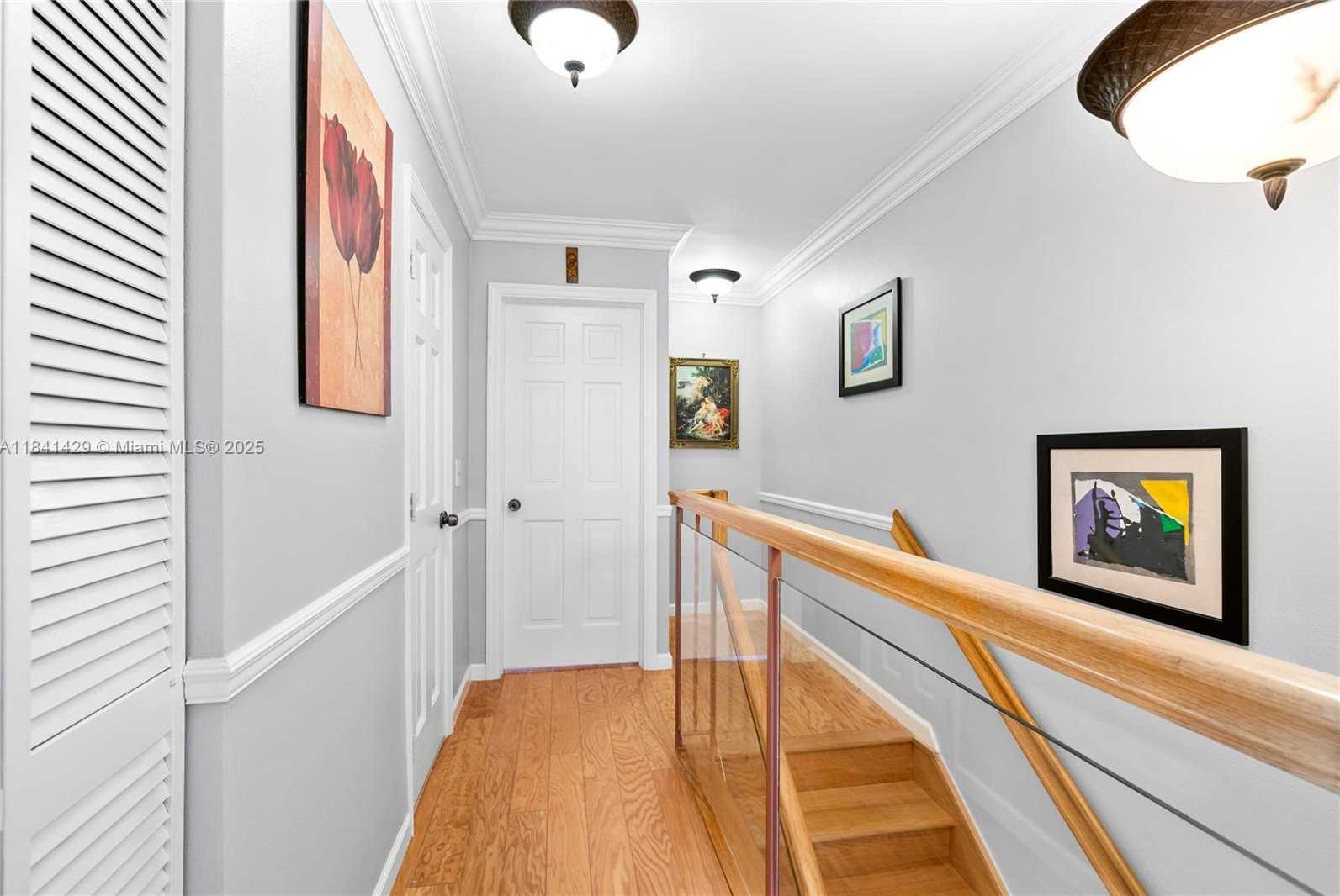 Small Image of 2159 NORTH 14TH AVE, Hollywood Number 23
