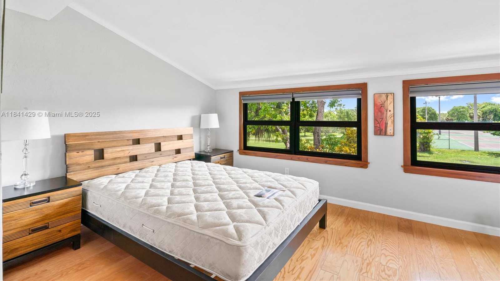 Small Image of 2159 NORTH 14TH AVE, Hollywood Number 27