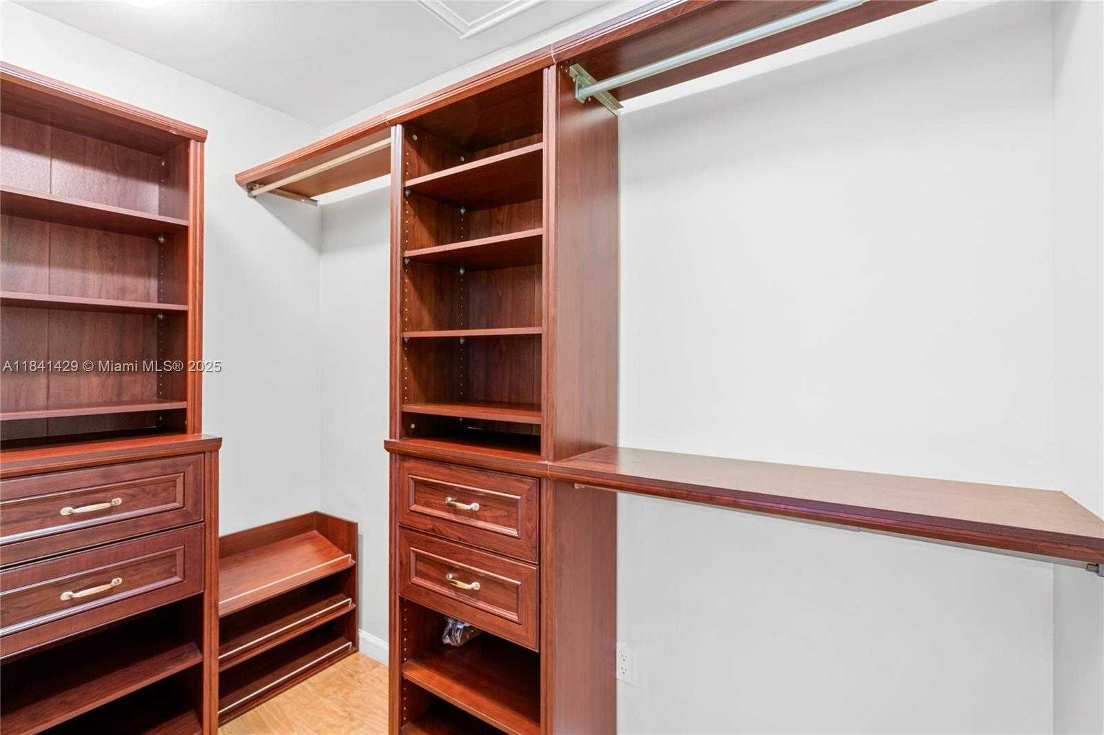 Small Image of 2159 NORTH 14TH AVE, Hollywood Number 34