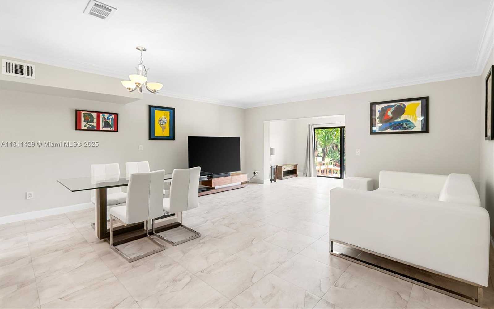 Small Image of 2159 NORTH 14TH AVE, Hollywood Number 4