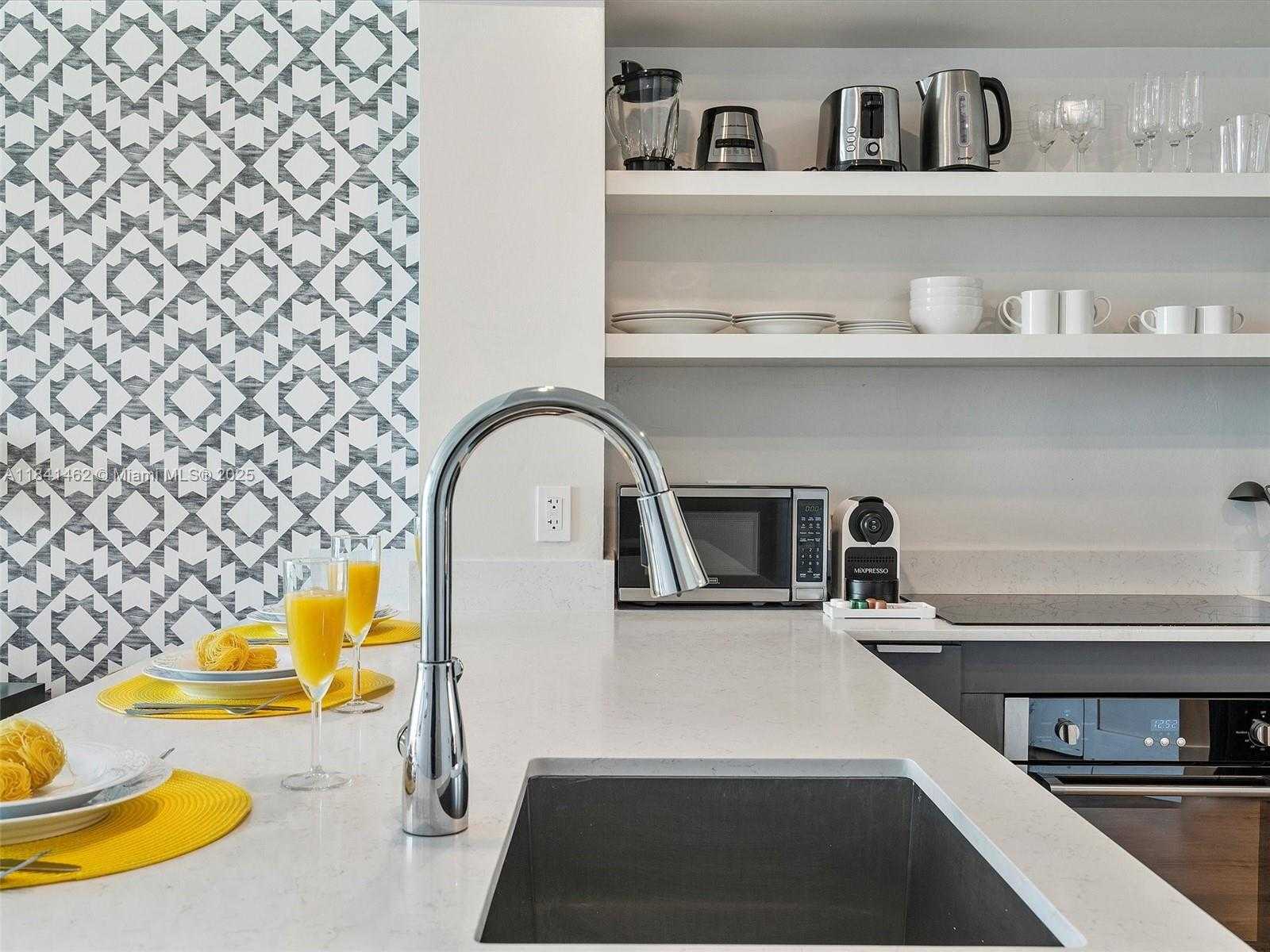 Small Image of 2889 MCFARLANE RD #2105, Miami Number 11