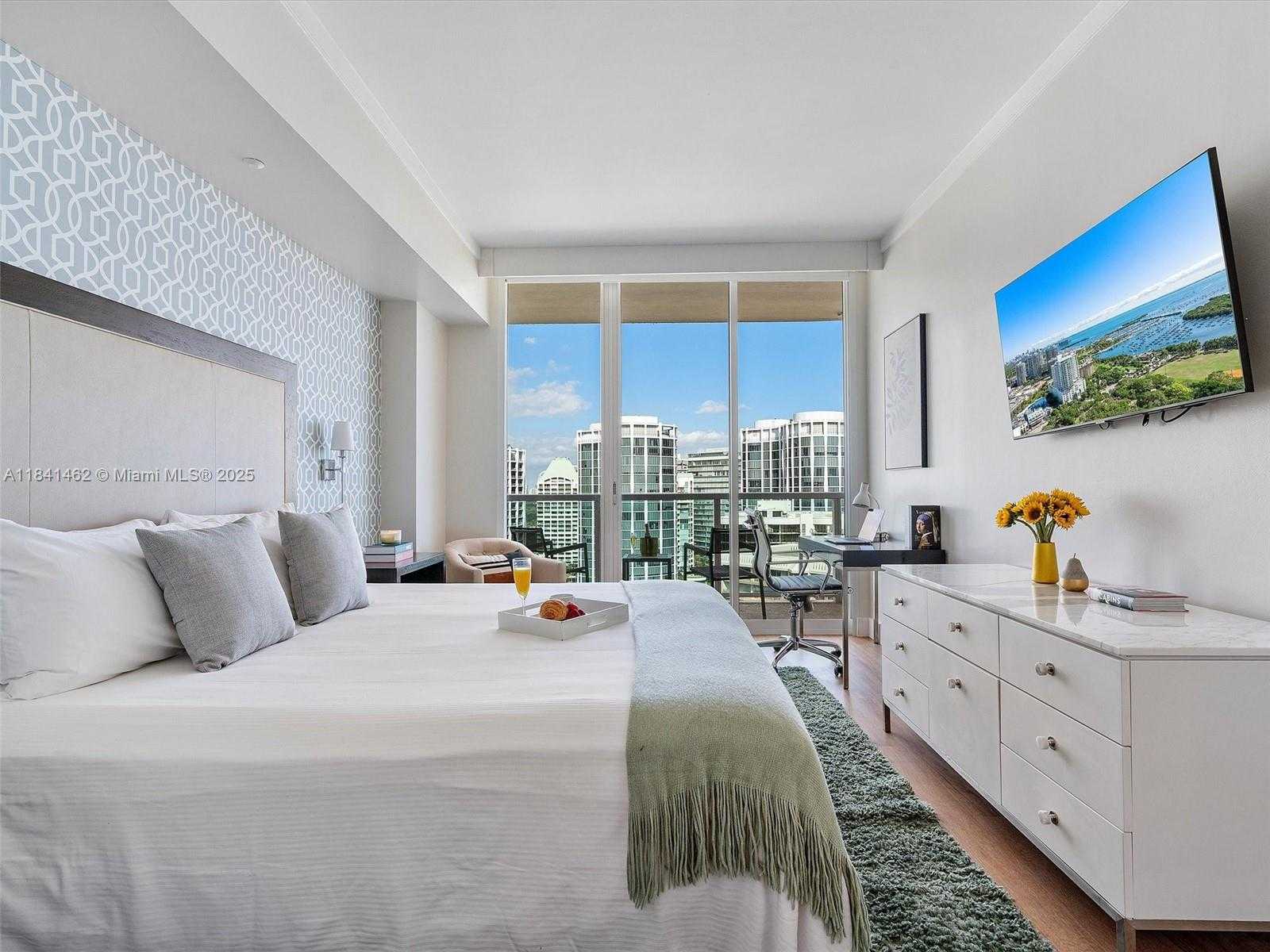 Small Image of 2889 MCFARLANE RD #2105, Miami Number 21