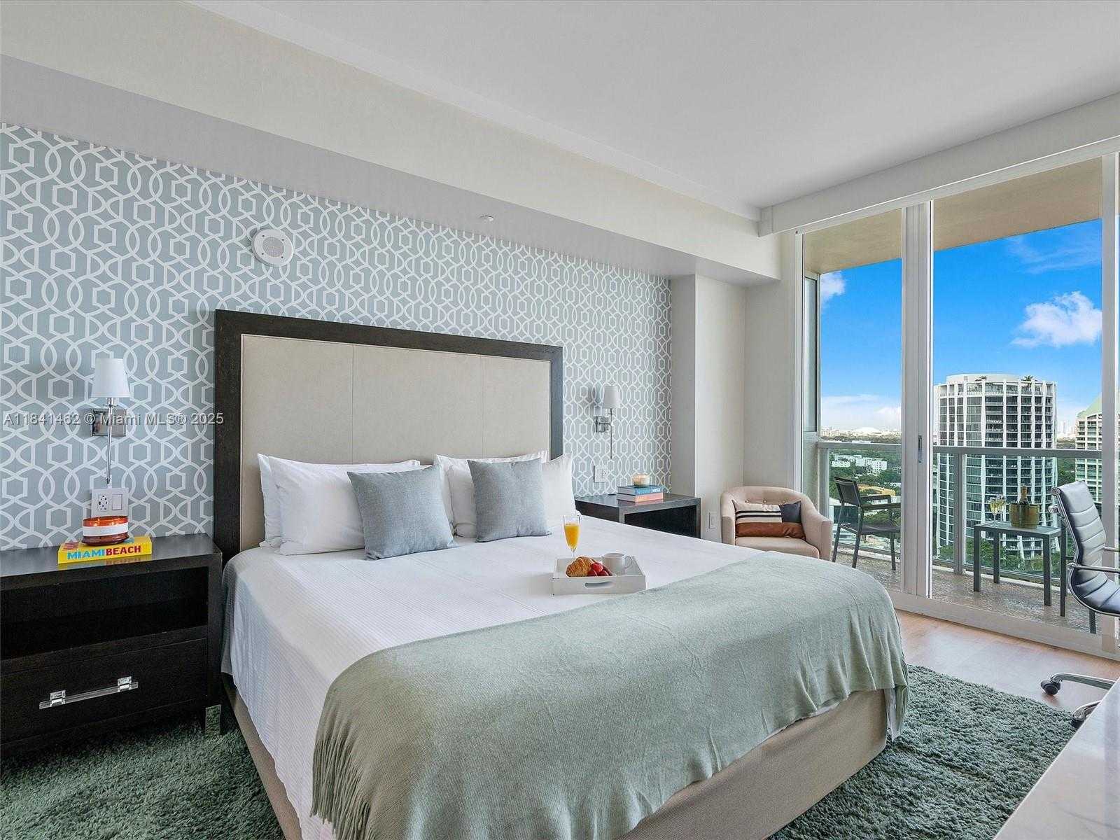 Small Image of 2889 MCFARLANE RD #2105, Miami Number 26