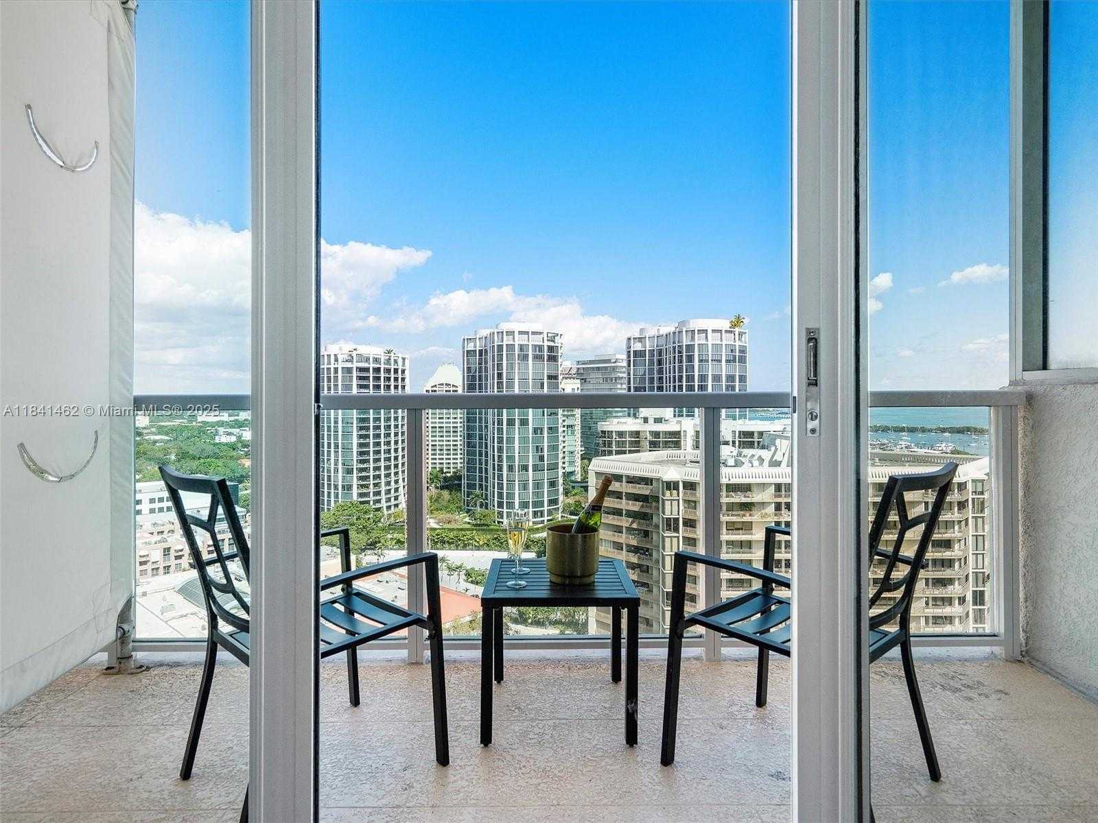 Small Image of 2889 MCFARLANE RD #2105, Miami Number 43