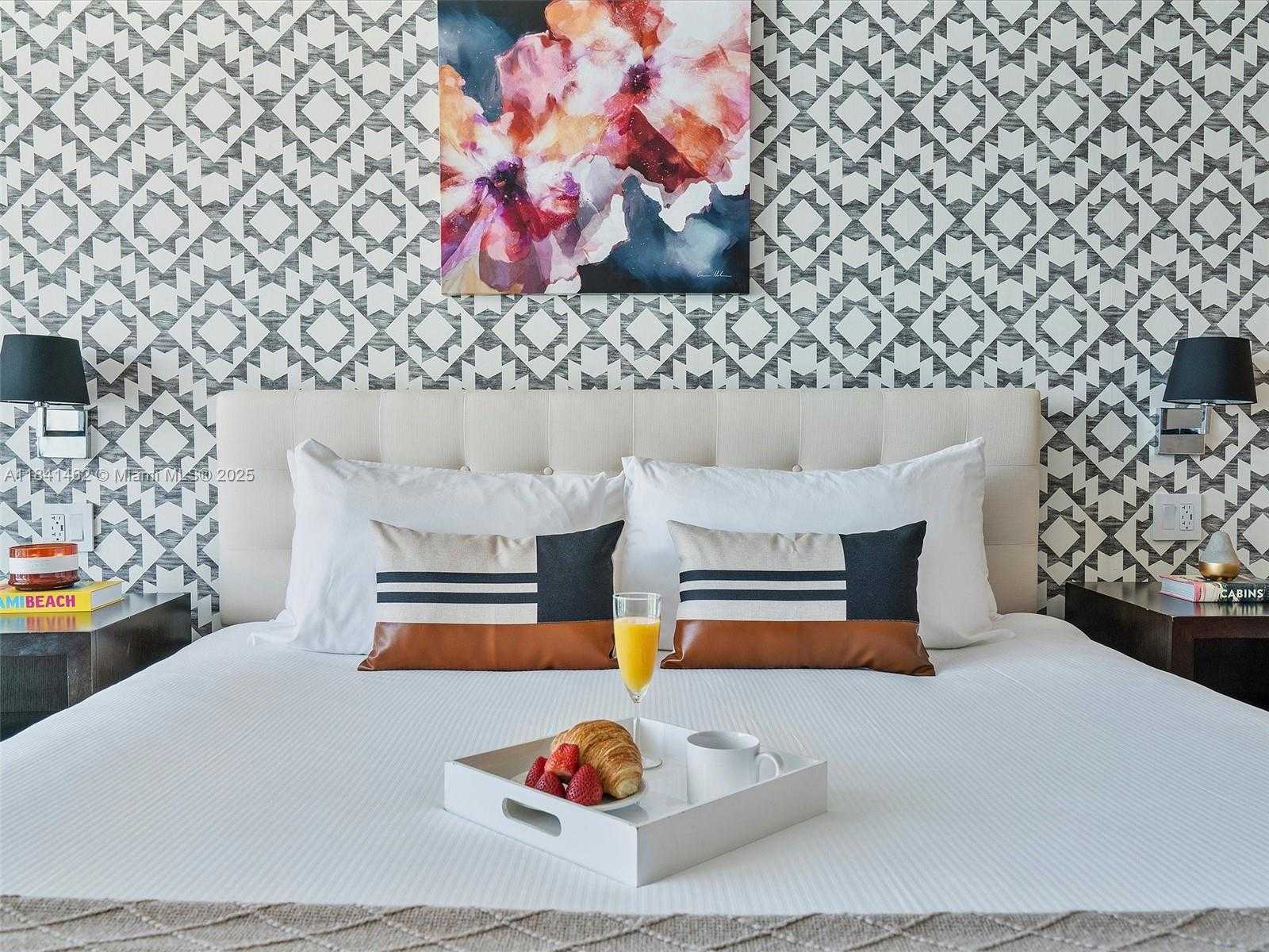 Small Image of 2889 MCFARLANE RD #2105, Miami Number 45