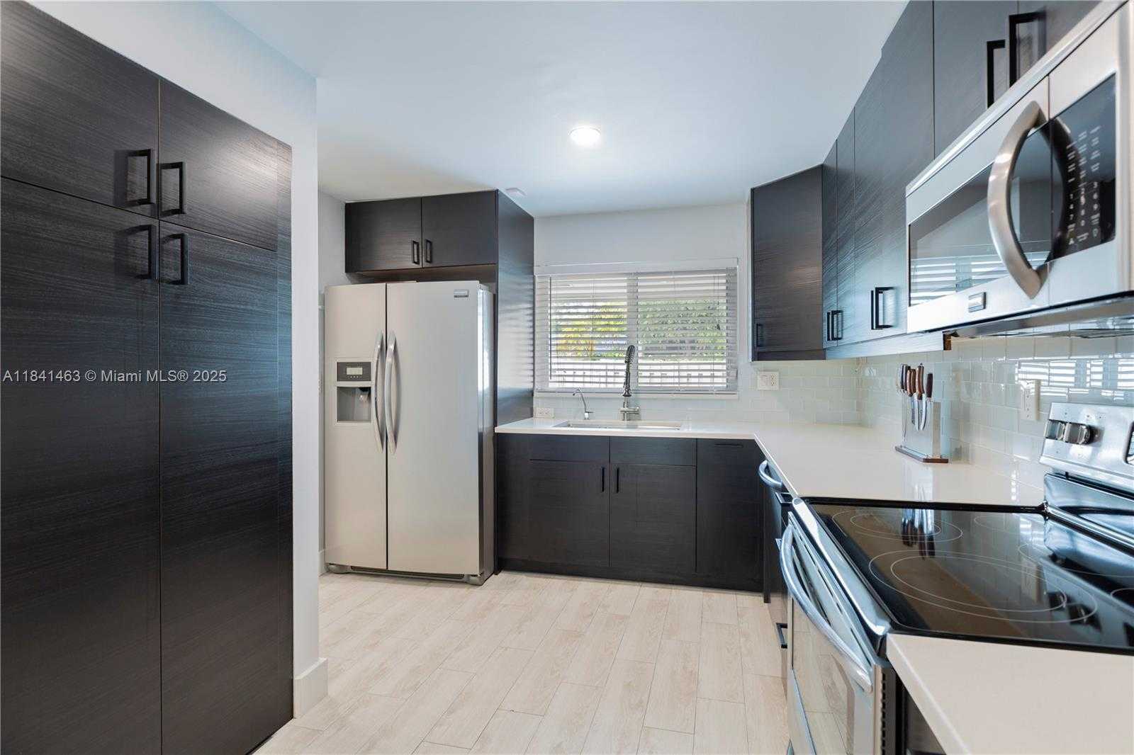 Small Image of 8225 SOUTH WEST 81ST CT, Miami Number 11
