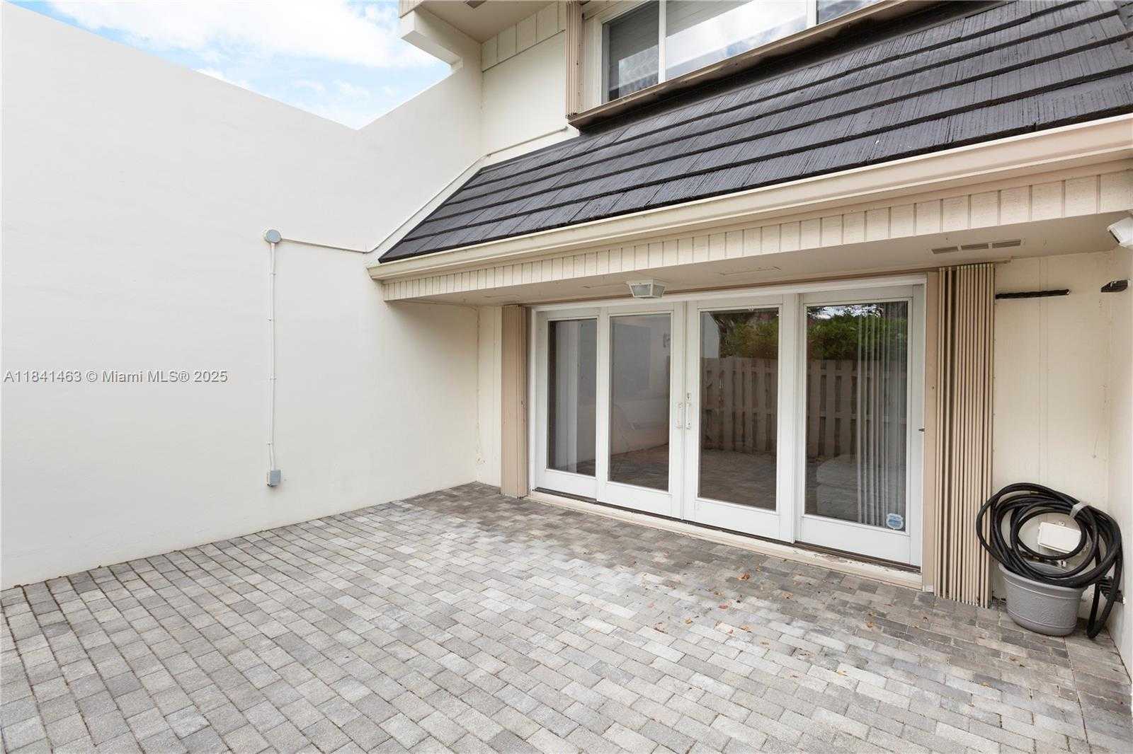 Small Image of 8225 SOUTH WEST 81ST CT, Miami Number 18