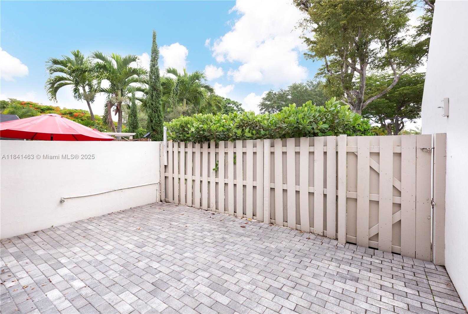 Small Image of 8225 SOUTH WEST 81ST CT, Miami Number 21
