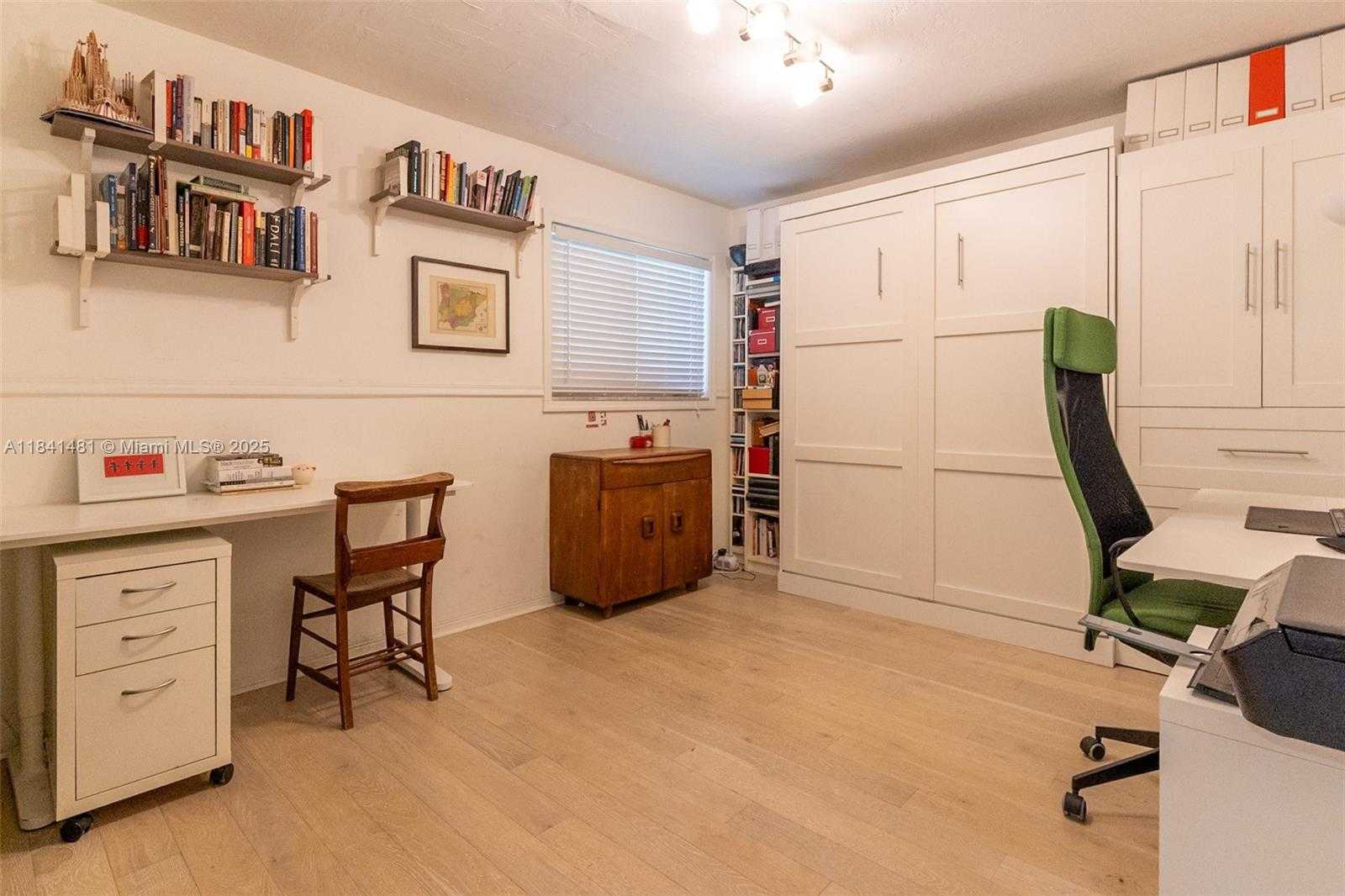 Small Image of 3165 JACKSON AVE #3, Miami Number 10