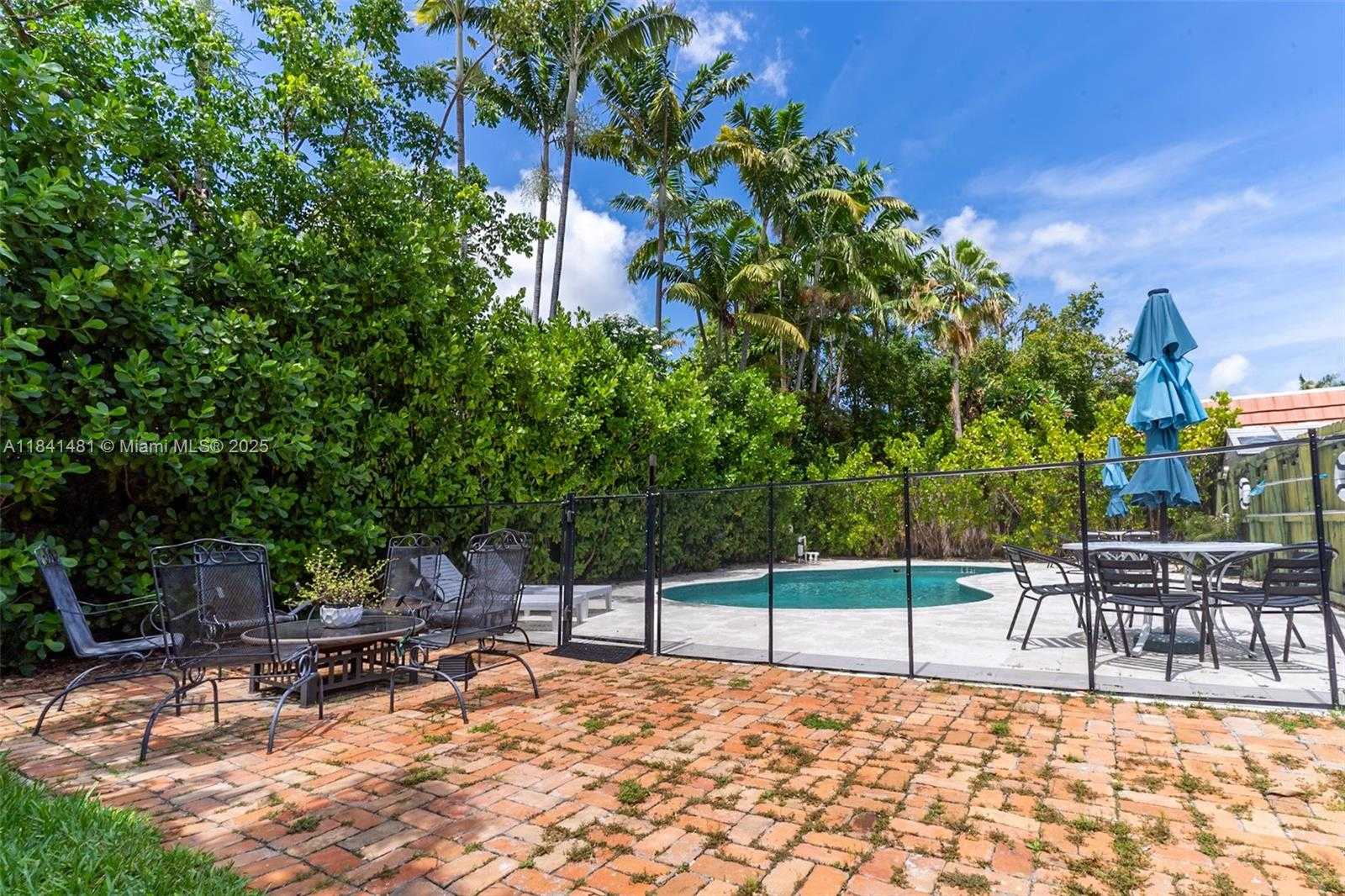 Small Image of 3165 JACKSON AVE #3, Miami Number 3