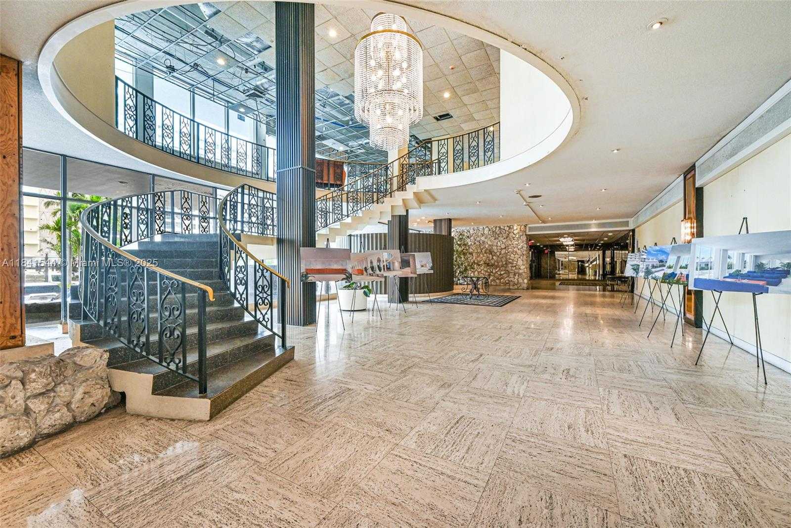 Small Image of 5555 COLLINS AVE #17A, Miami Beach Number 34