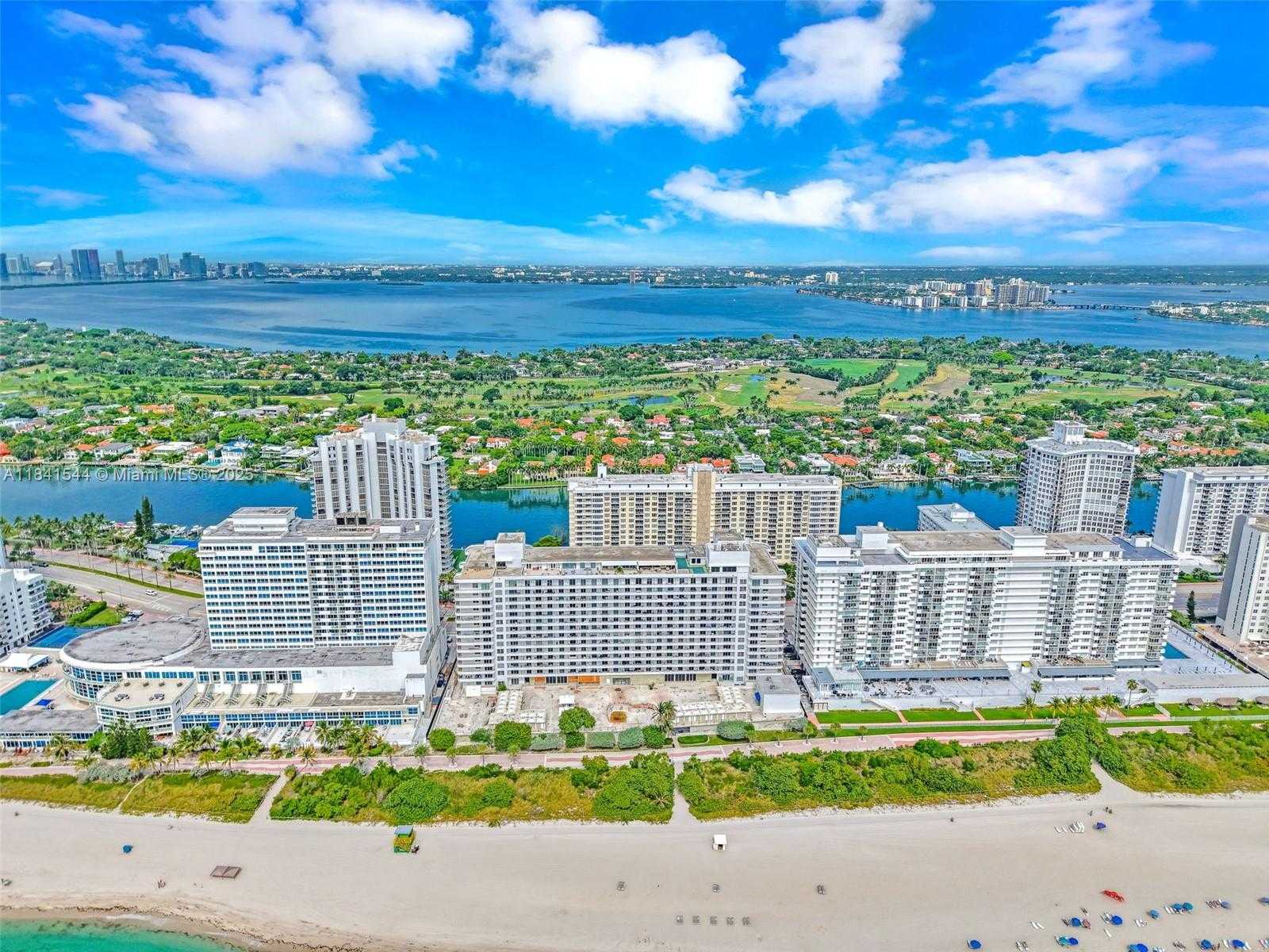 Small Image of 5555 COLLINS AVE #17A, Miami Beach Number 60