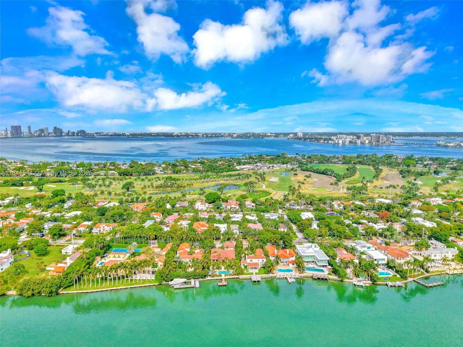 Small Image of 5555 COLLINS AVE #17A, Miami Beach Number 68