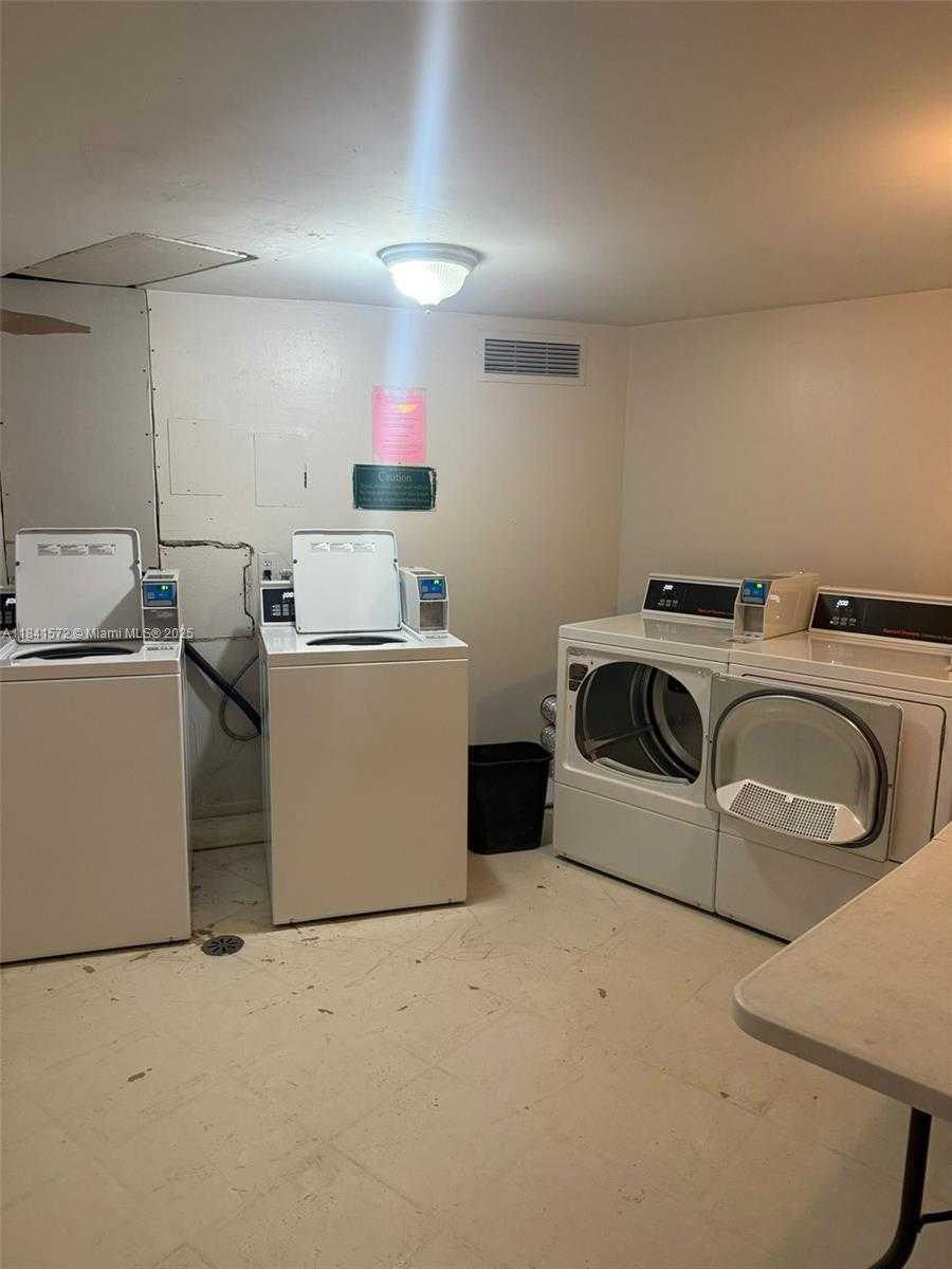 Small Image of 2025 NORTH EAST 164TH ST #406, North Miami Beach Number 2