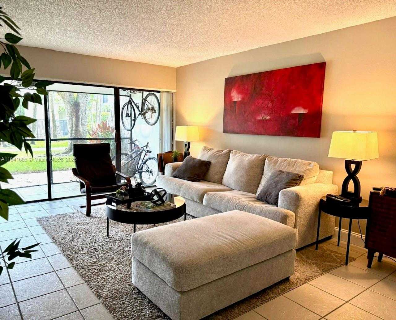 Small Image of 210 LAKEVIEW DR #102, Weston Number 12