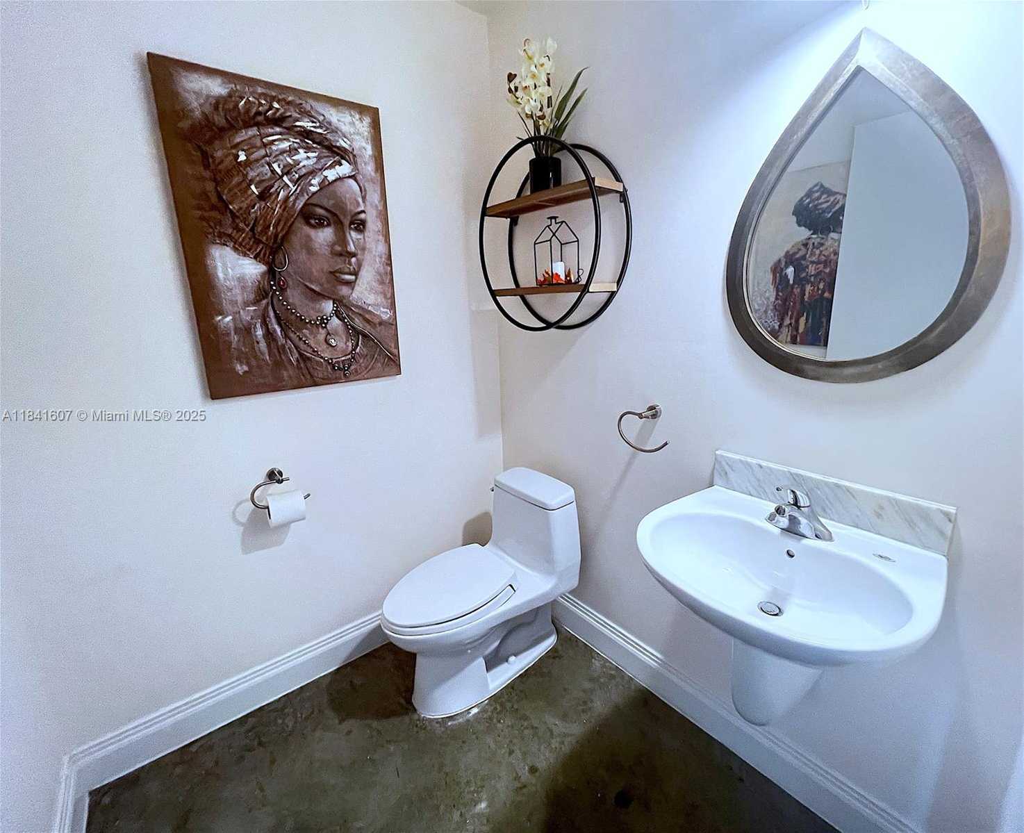 Small Image of 2001 MERIDIAN AVE #314, Miami Beach Number 24
