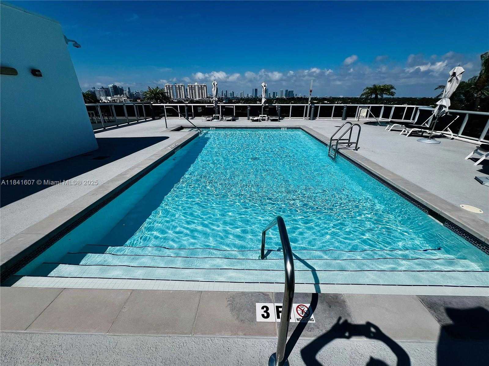 Small Image of 2001 MERIDIAN AVE #314, Miami Beach Number 26