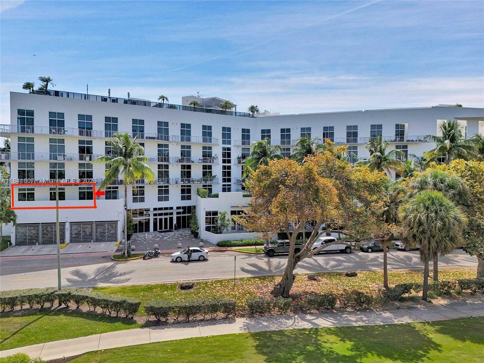 Small Image of 2001 MERIDIAN AVE #314, Miami Beach Number 38