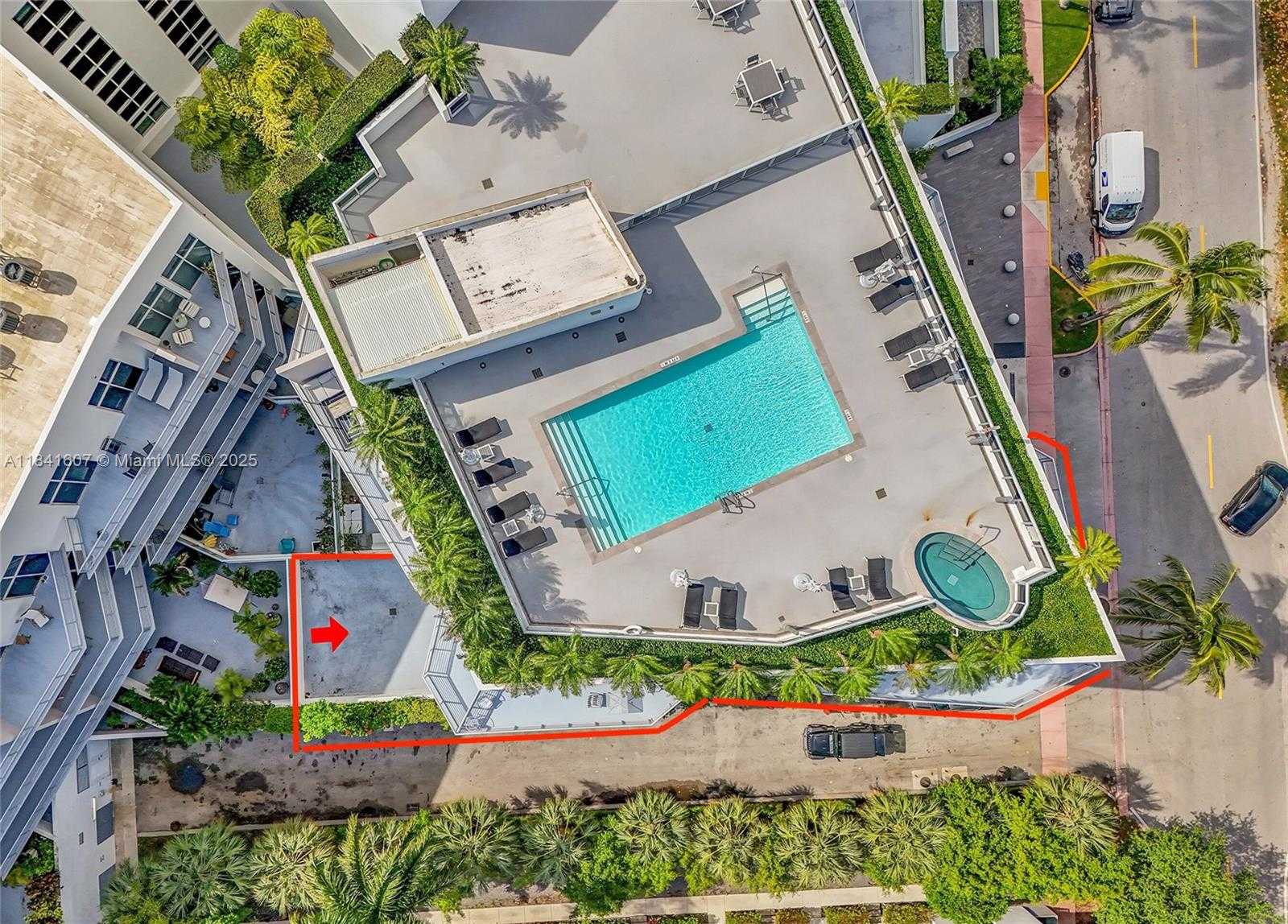 Small Image of 2001 MERIDIAN AVE #314, Miami Beach Number 42