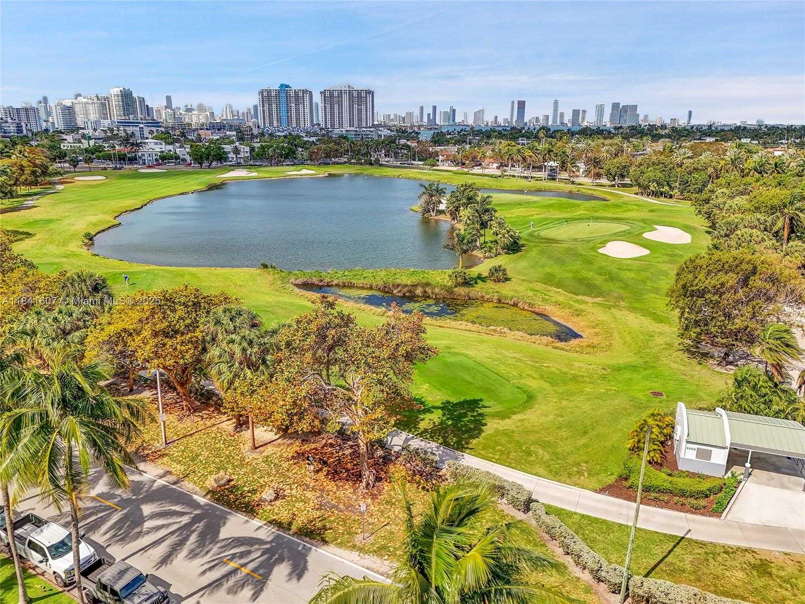 Small Image of 2001 MERIDIAN AVE #314, Miami Beach Number 44
