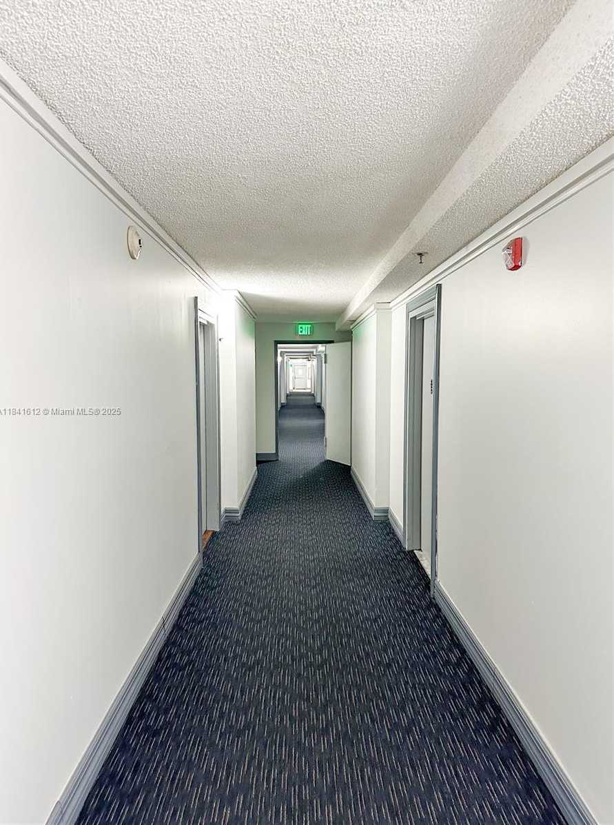 Small Image of 17011 NORTH BAY RD #216, Sunny Isles Beach Number 14