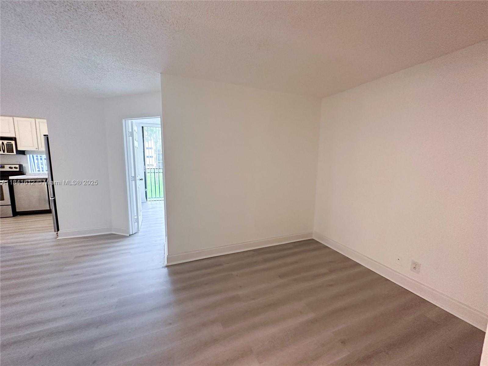 Small Image of 17011 NORTH BAY RD #216, Sunny Isles Beach Number 3