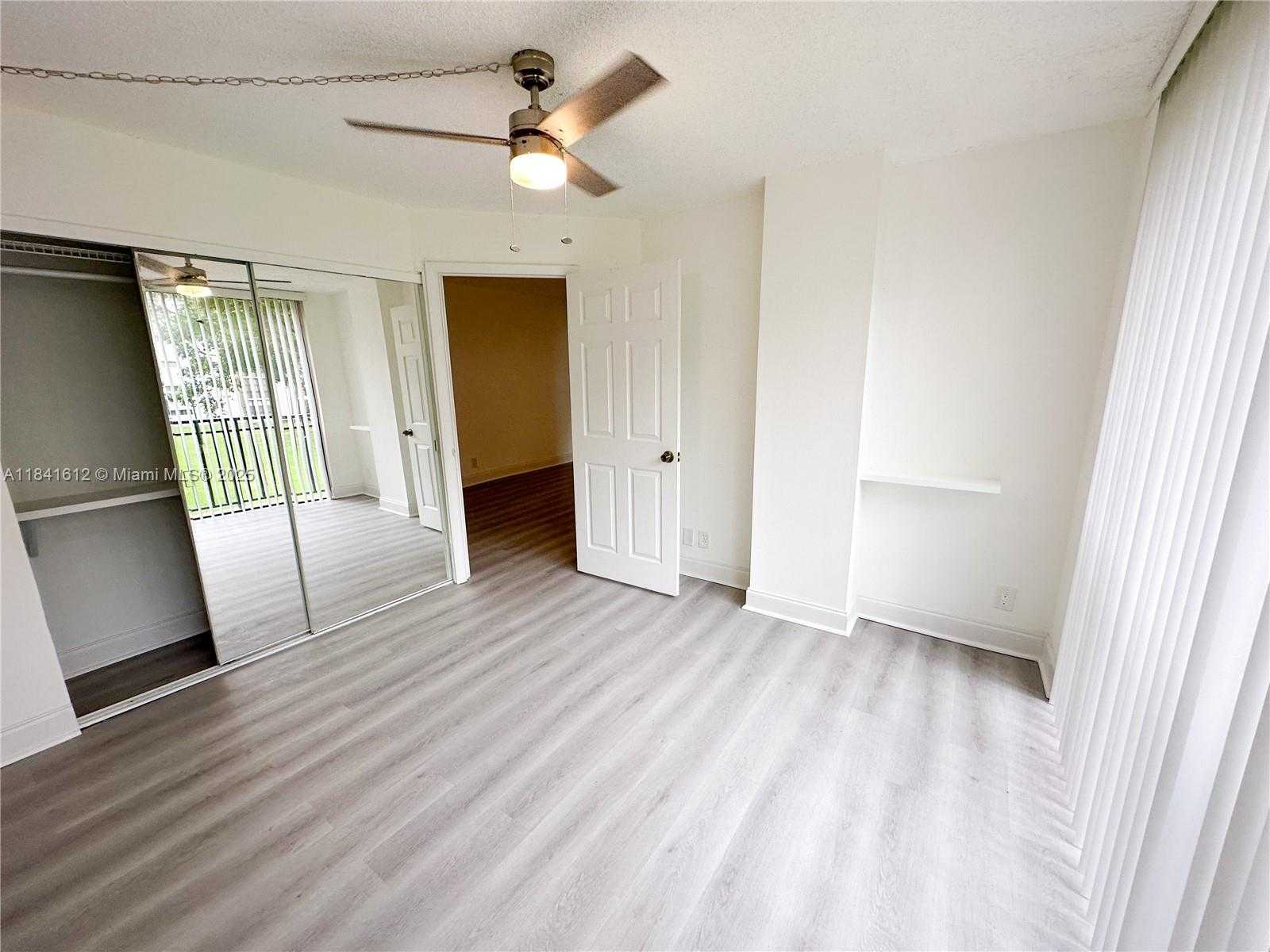 Small Image of 17011 NORTH BAY RD #216, Sunny Isles Beach Number 6