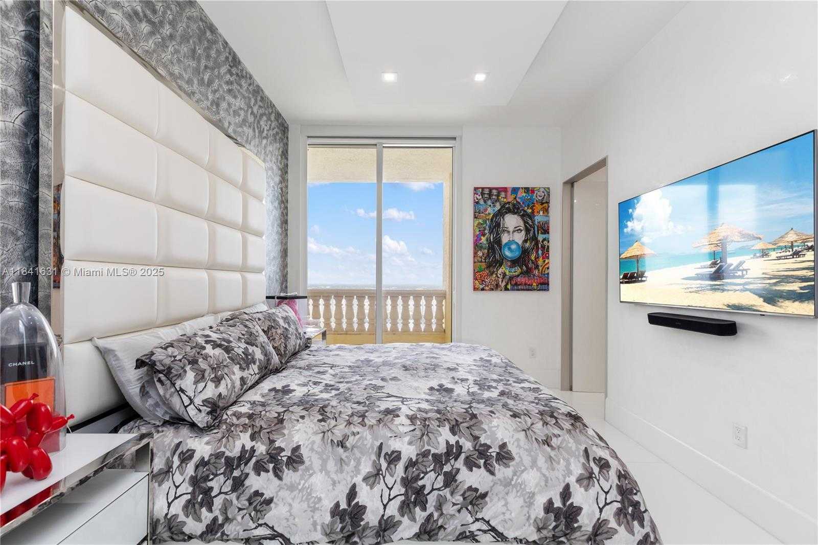 Small Image of 17875 COLLINS AVE #PH4701, Sunny Isles Beach Number 25