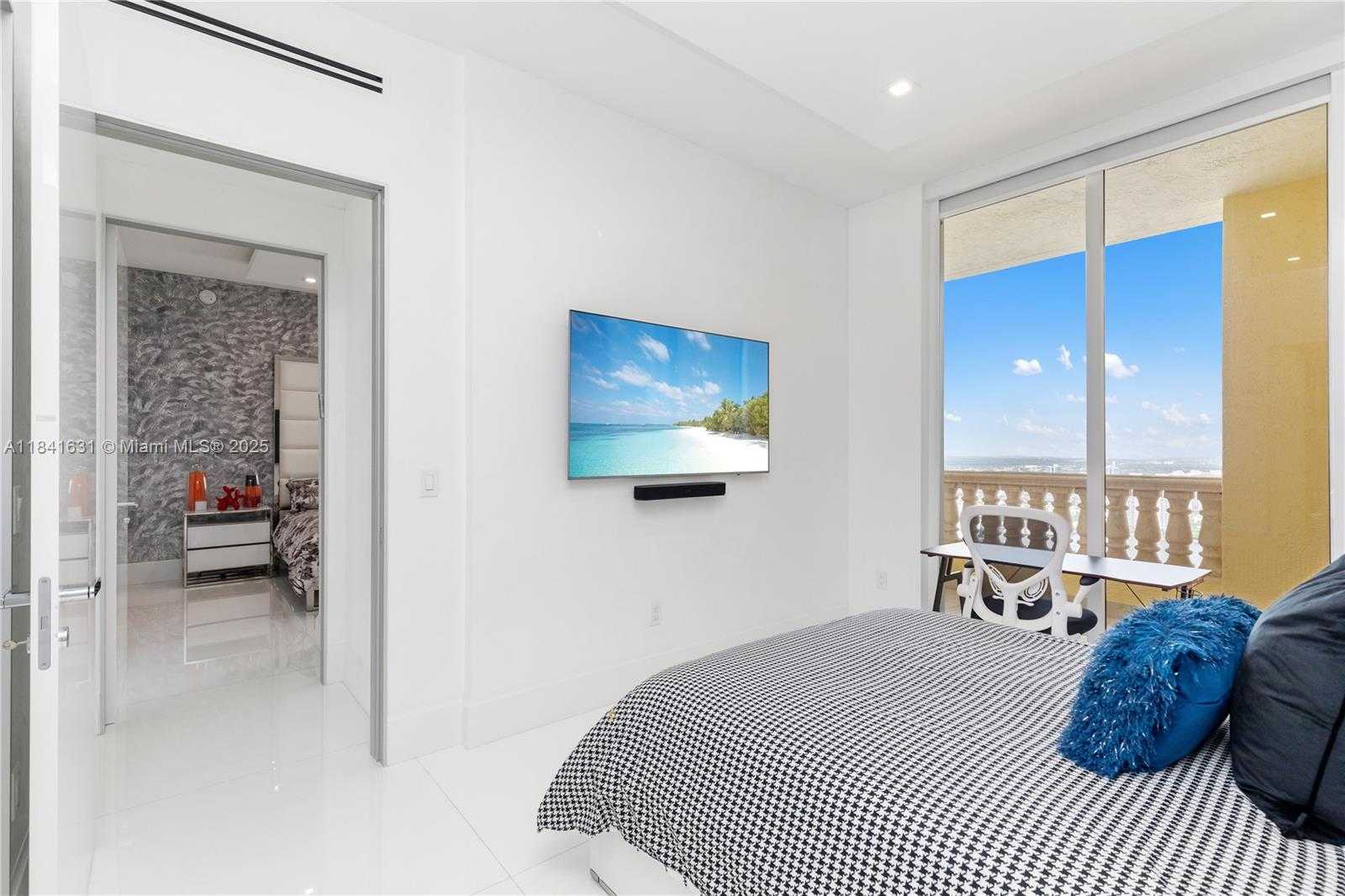 Small Image of 17875 COLLINS AVE #PH4701, Sunny Isles Beach Number 33
