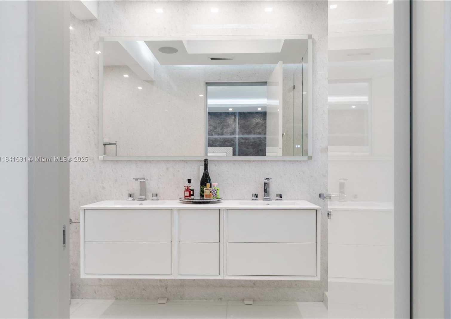 Small Image of 17875 COLLINS AVE #PH4701, Sunny Isles Beach Number 38