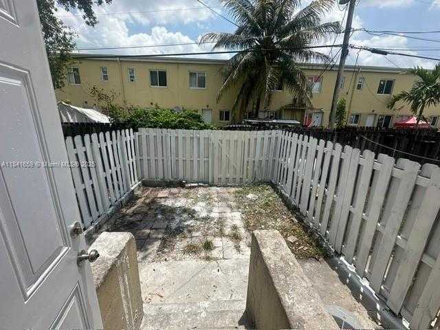 Small Image of 8325 NORTH WEST 5TH AVE #8325, Miami Number 12