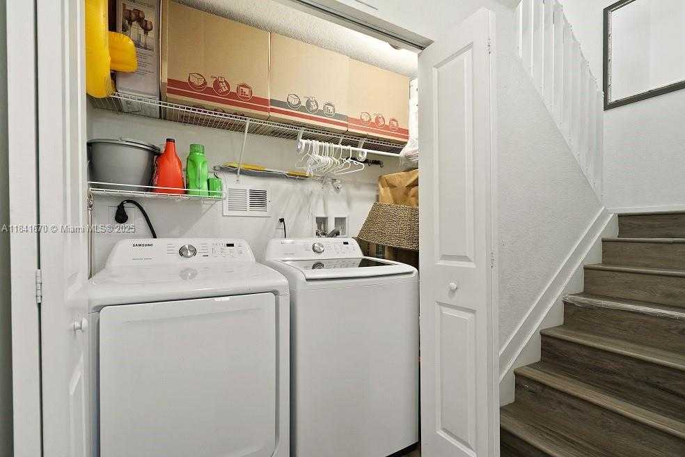 Small Image of 15500 SOUTH WEST 136TH ST #202, Miami Number 13