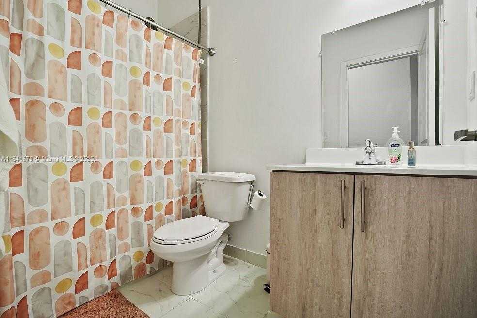 Small Image of 15500 SOUTH WEST 136TH ST #202, Miami Number 17