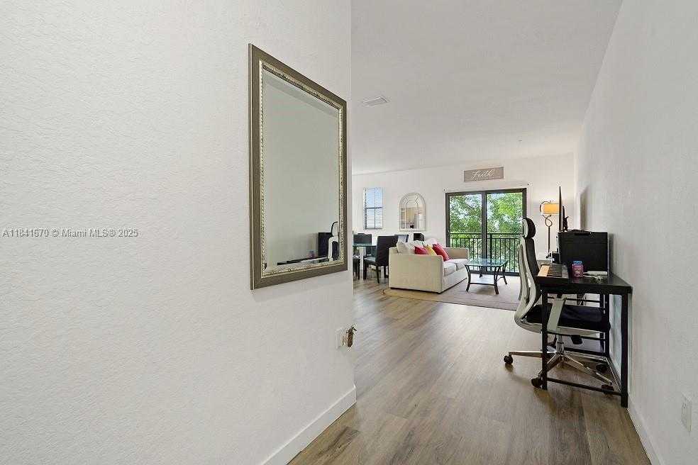 Small Image of 15500 SOUTH WEST 136TH ST #202, Miami Number 4