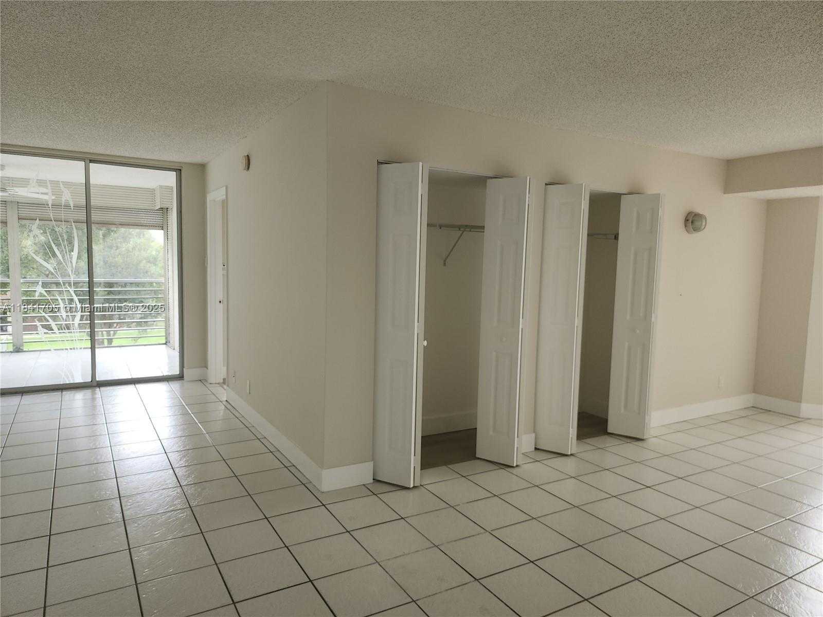 Small Image of 1900 SABAL PALM DR #305, Davie Number 8
