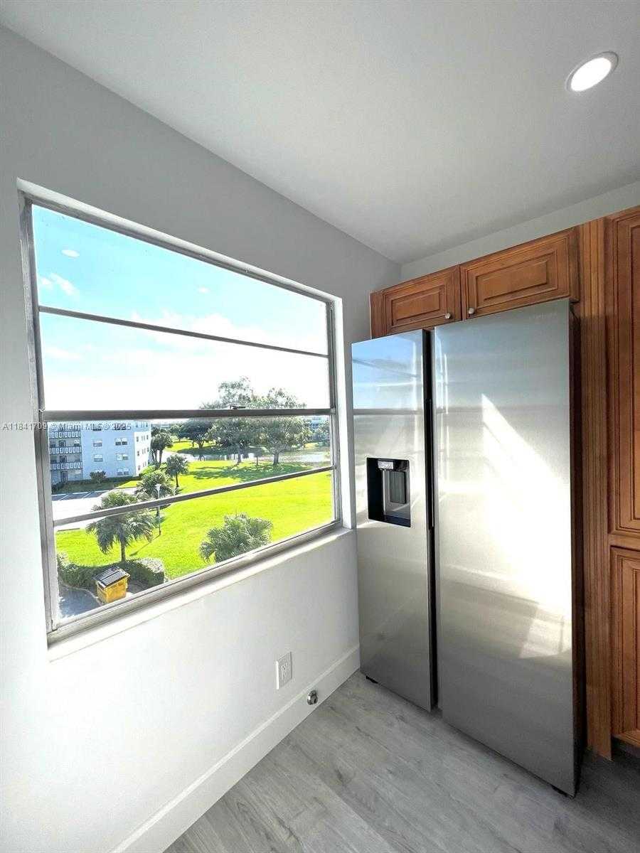 Small Image of Boca Raton Number 7