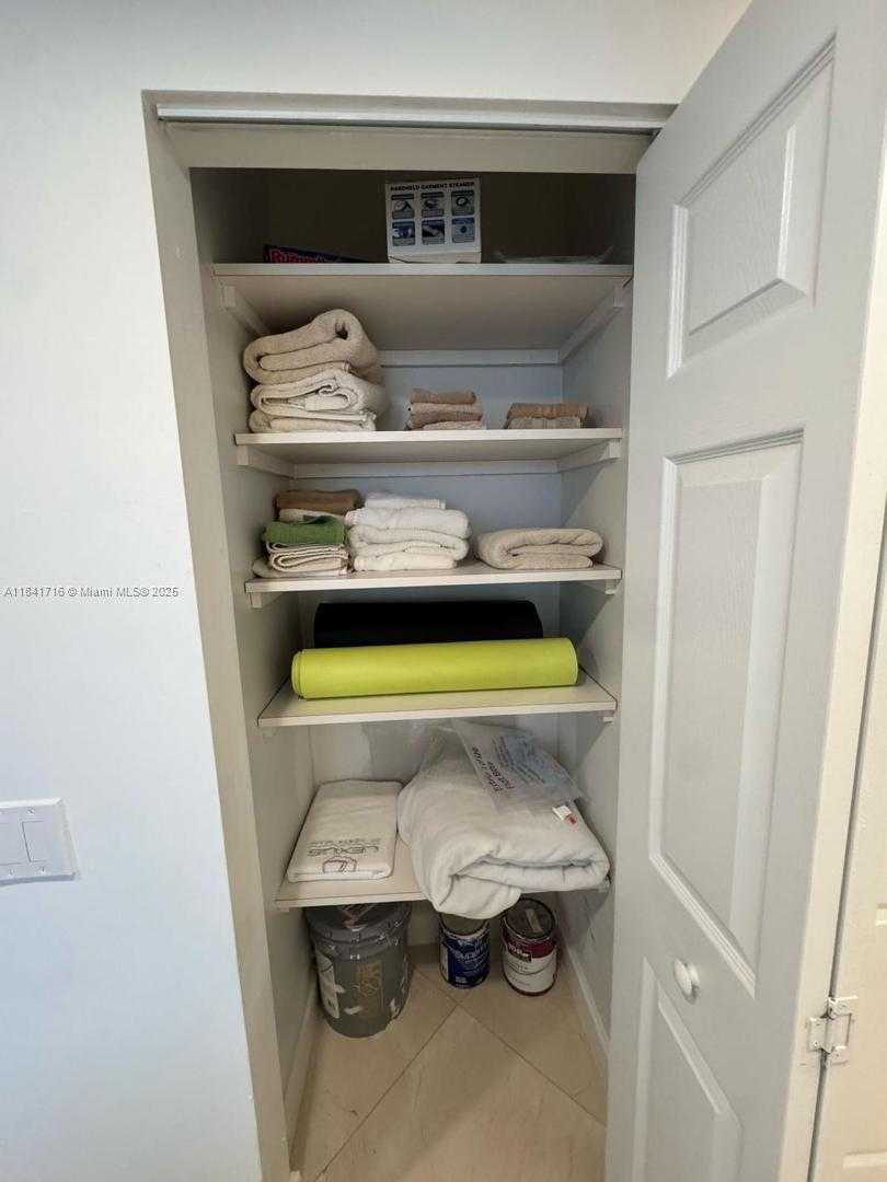 Small Image of 3610 YACHT CLUB DR #713, Aventura Number 19